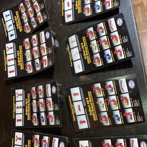 Esso Robot Racers - Collect All 8! - Picture 10 of 11